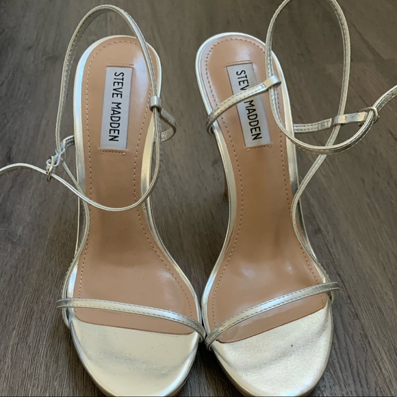 Steve Madden silver open toe heels - Picture 1 of 4